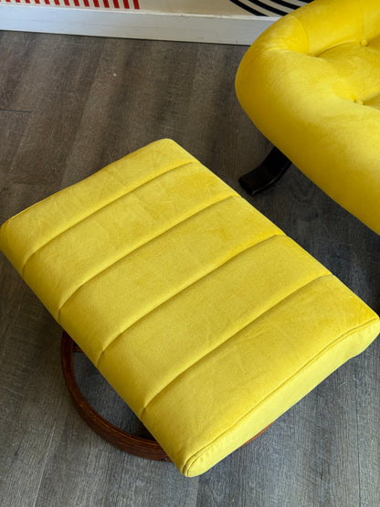 Vintage Yellow Westnofa Lounge Chair with Ottoman