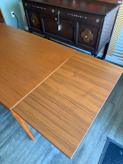 Danish Teak Draw Leaf Expanding Dining Table Henning Kjærnulf for Vejle Stole