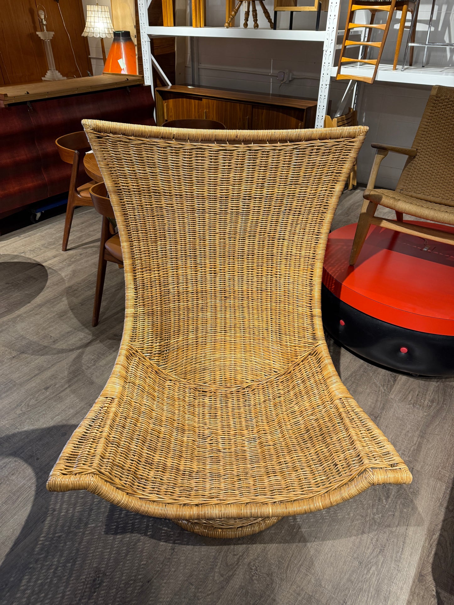 Contemporary Swivel Wicker Chair