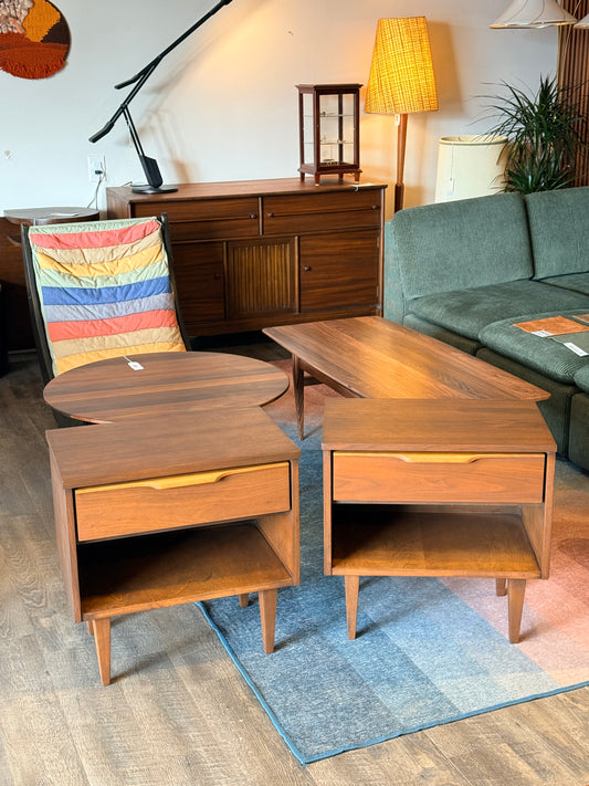 Pair of Vintage Walnut Nightstand Tables by Vic-Art