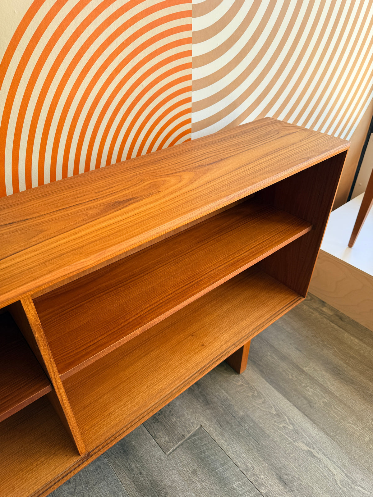 Vintage Teak Bookcase/Display Cabinet