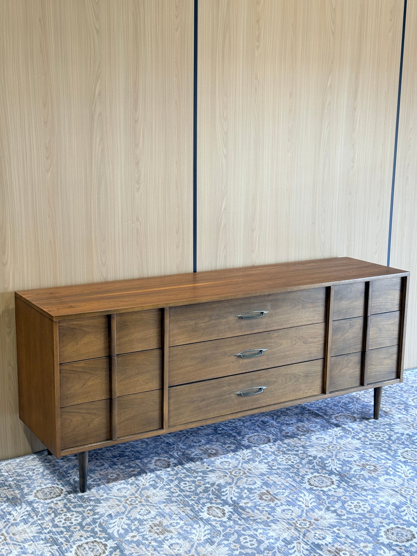 Vintage Walnut 9-Drawer Dresser by Deilcraft