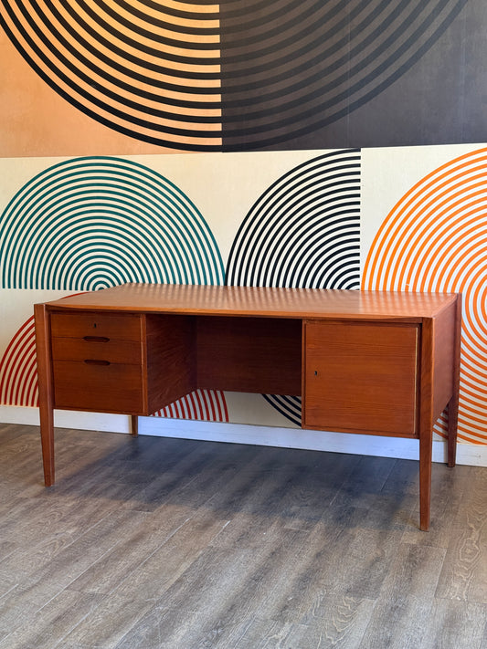 Vintage German Teak Desk by Wilhelm Renz, 1960s