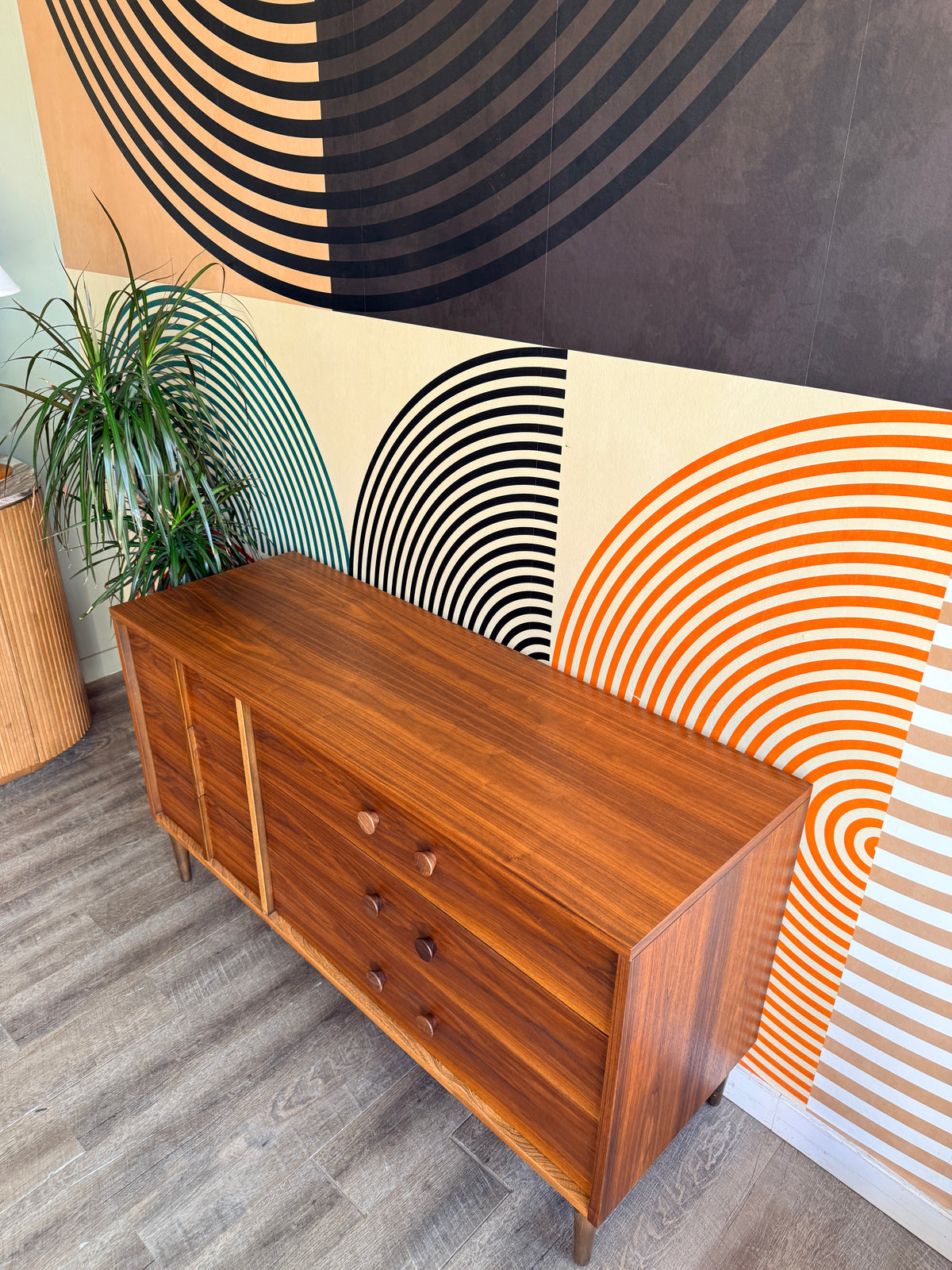 Vintage Walnut 6 Drawer Dresser by Deilcraft