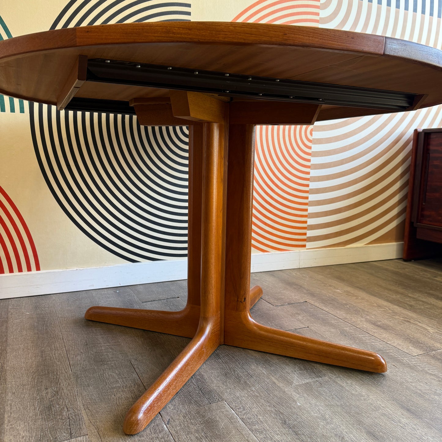 Vintage Extendable Round Teak Dining Table with 2 Leaves