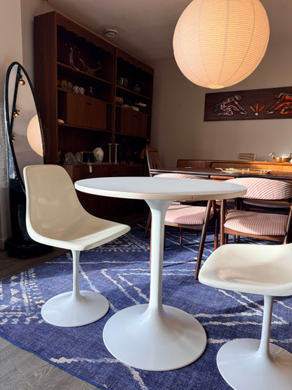 Vintage Midcentury Modern Tulip Table Set