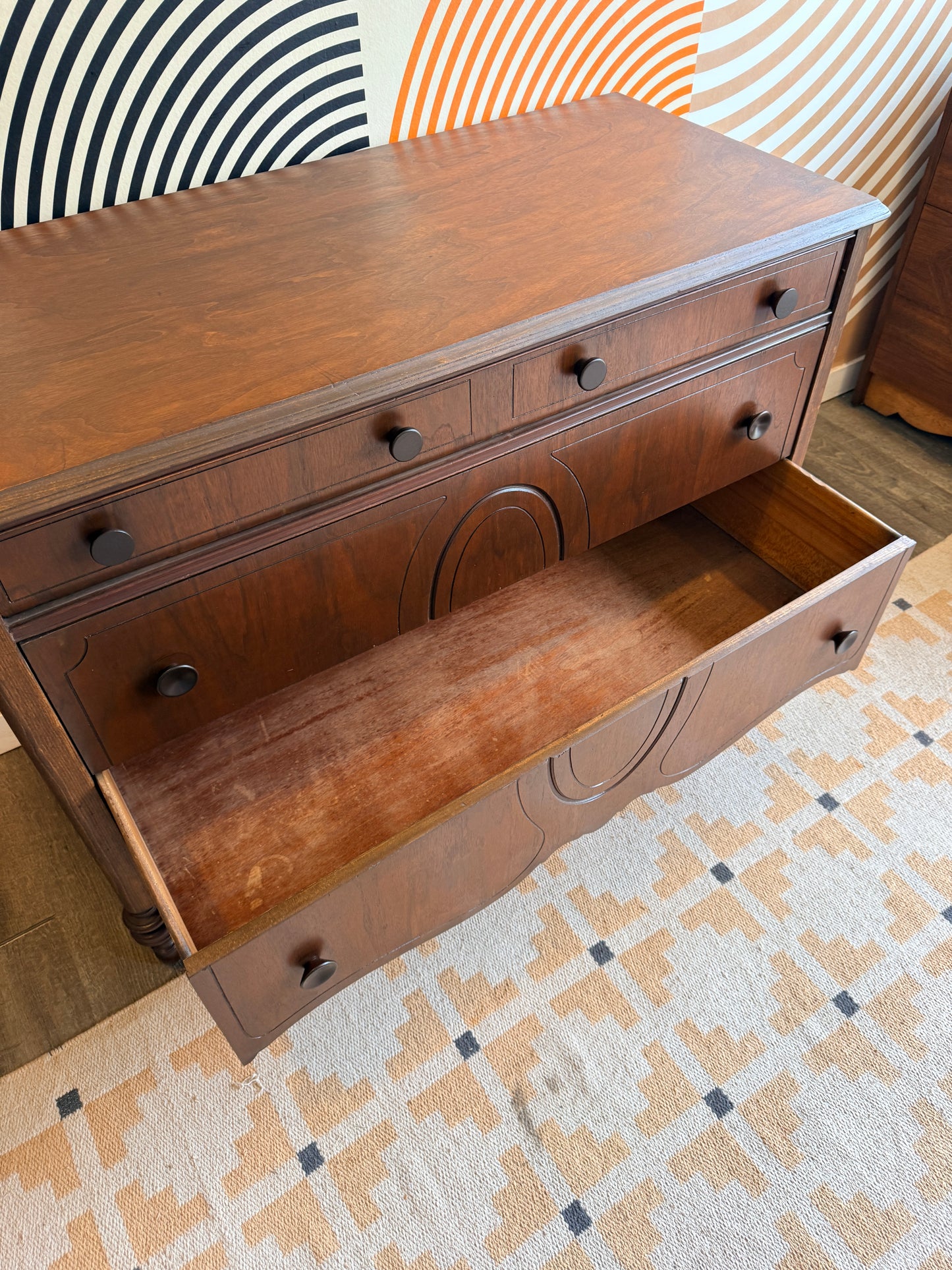 Vintage Chest of Drawers