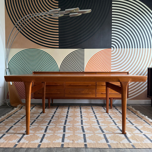 Danish Expanding Teak Dining Table by Faarup Mobelfabrik