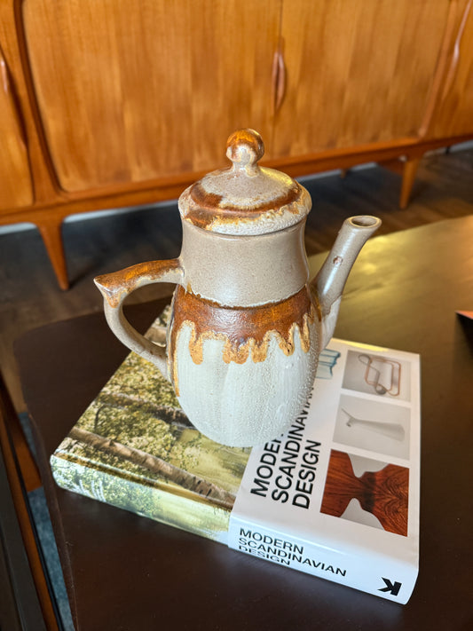 Laurentian Pottery Tundra 8-402 Teapot Coffee Pot Canada Stoneware Drip Glaze