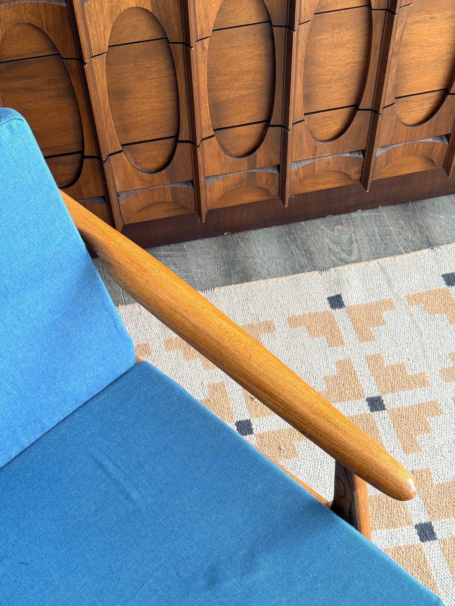 Vintage Mid Century Modern Lounge Chair