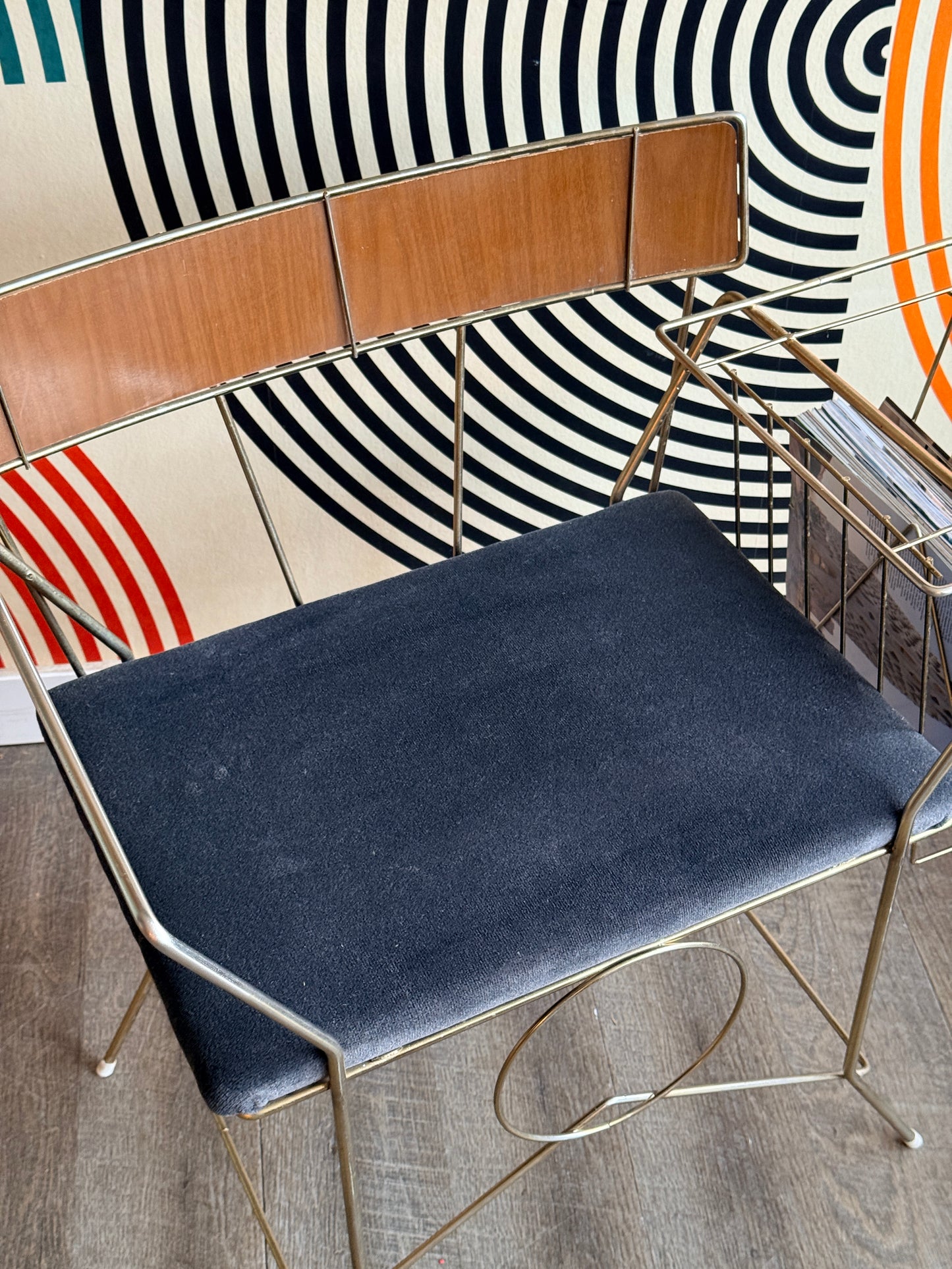 Vintage Wire Gossip Bench