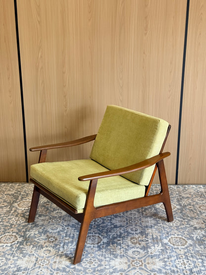 Vintage Midcentury Modern Walnut Lounge Chair