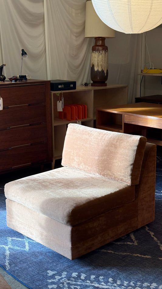 Vintage Dusty Pink Lounge Chair