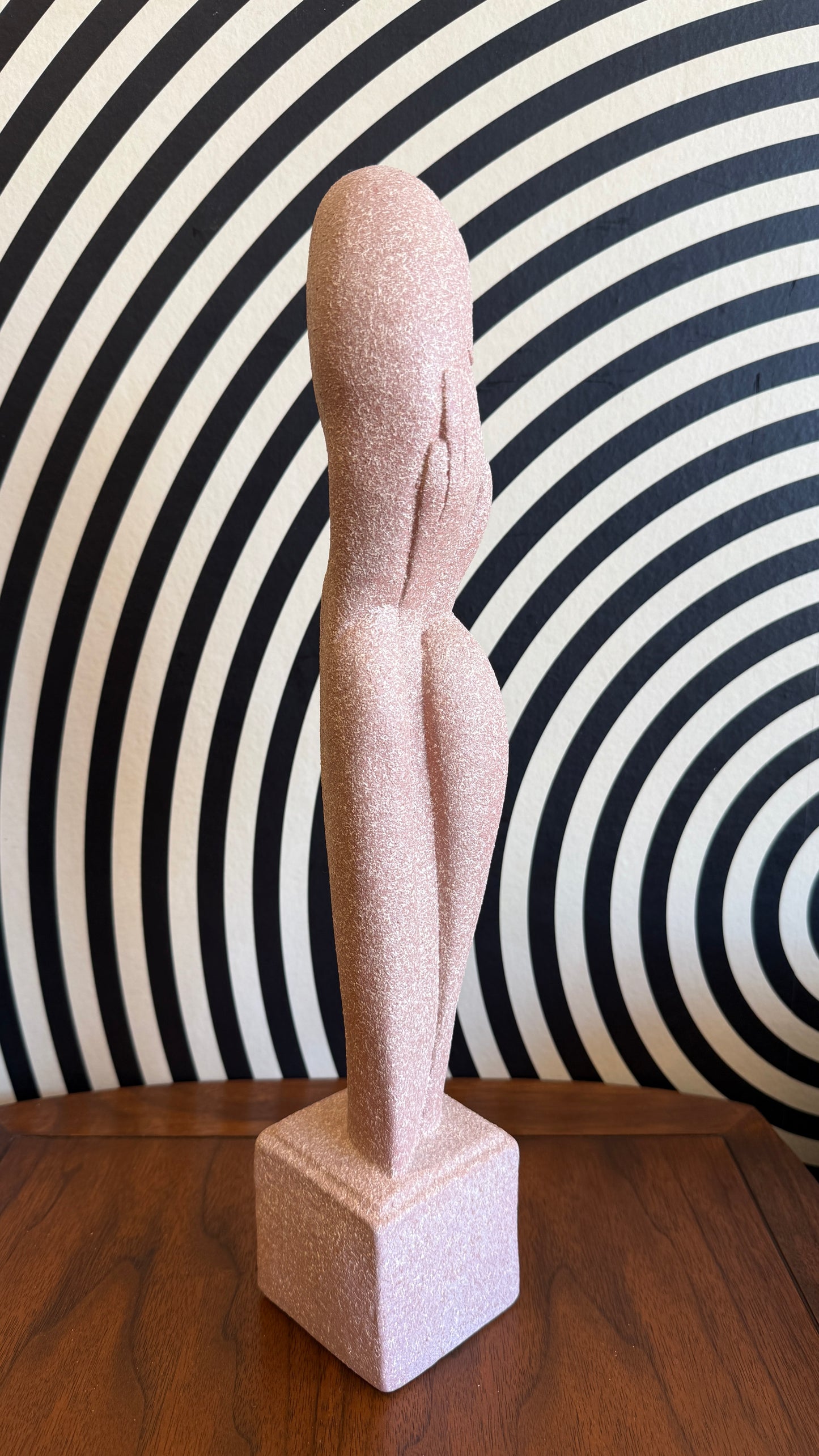 Abstract Figurative Sculpture – Textured Pink Finish