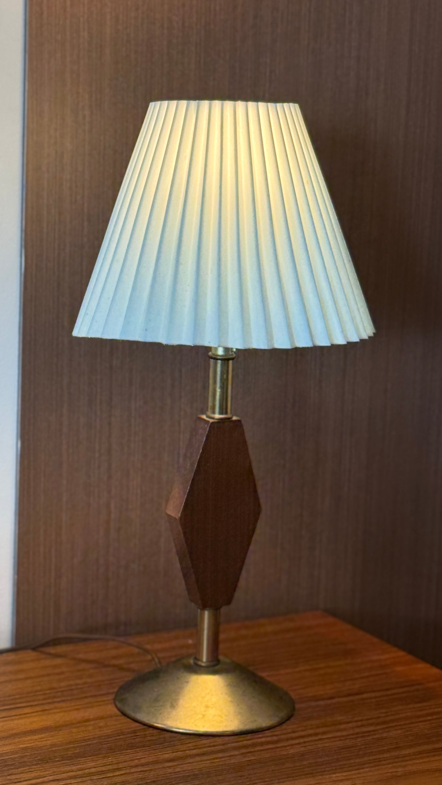 Mid Century Style Table Lamp