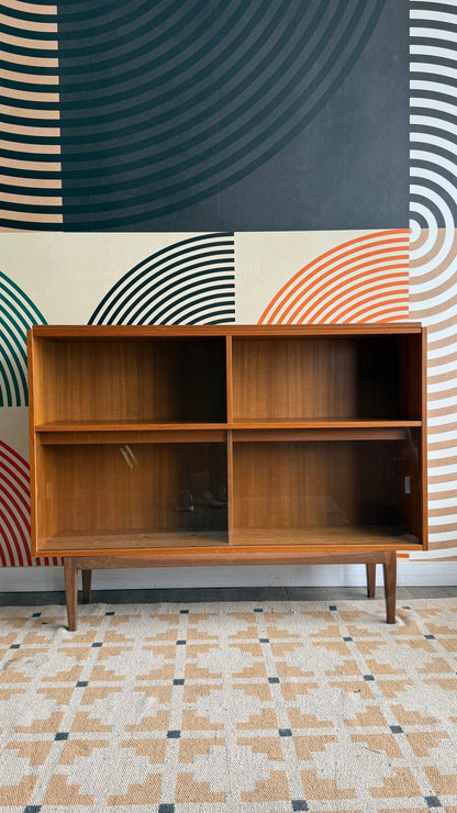 Domino Møbler Glass Cabinet