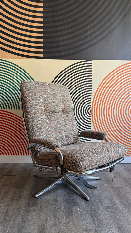 Vintage R.S. Associates Recliner Chair