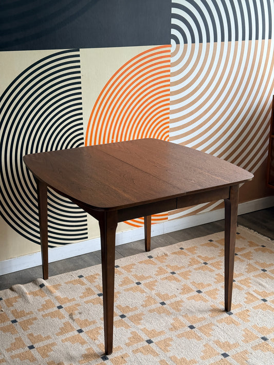Vintage Walnut Dining Table with 2 Leaves
