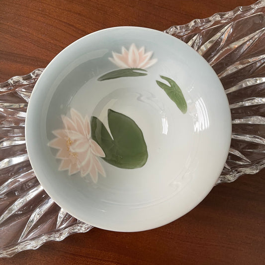 Vintage Bing and Grondahl Denmark Waterlilies Bowl #6415
