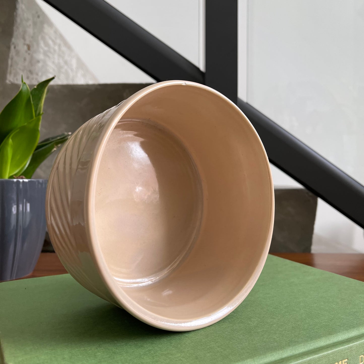 Vintage Beige Haeger USA Pottery Bowl/Planter Pot