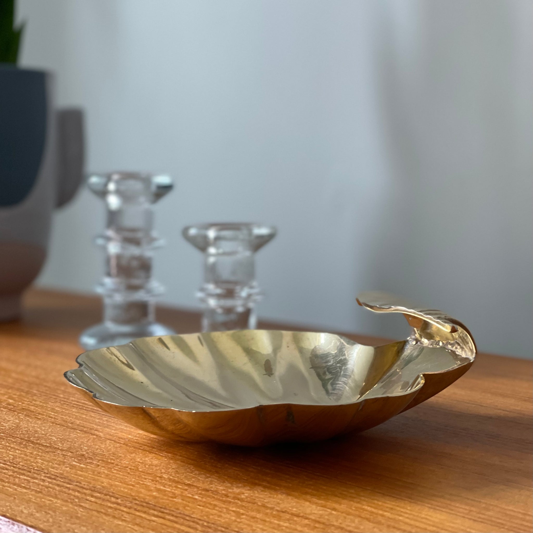 Vintage Brass Shell Catchall
